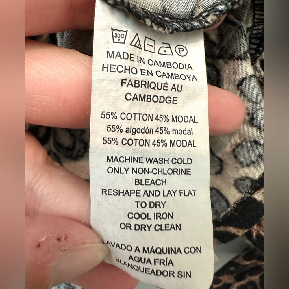 MICHAEL KORS | Knit Cheetah Animal Print 3/4 Sleeve Top | Medium - Picture 6 of 6